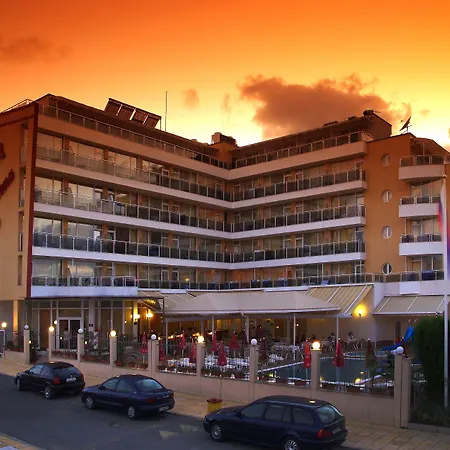 Plamena Palace מלון