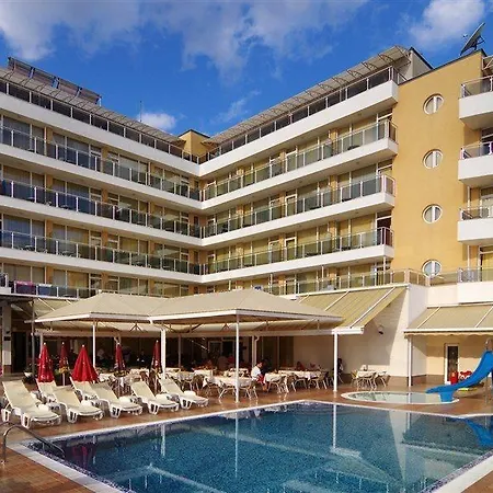 מלון Plamena Palace