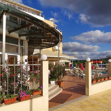 מלון Plamena Palace