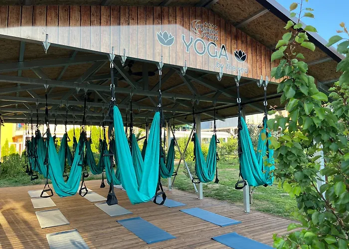 ホテル プラメナ パレス プリモルスコ