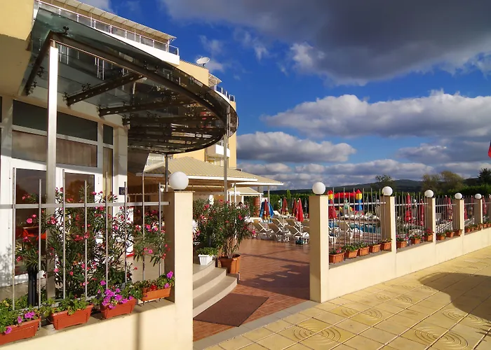 Hotel Plamena Palace