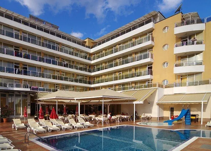 ホテル プラメナ パレス