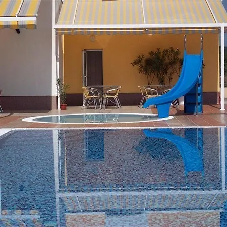 Plamena Palace فندق بريمورسكو
