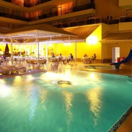 فندق Plamena Palace 4*